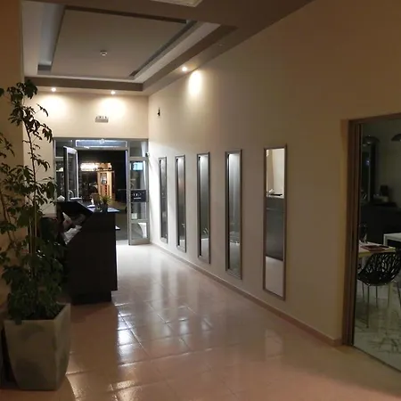 Malenia Stay Inn Hotel